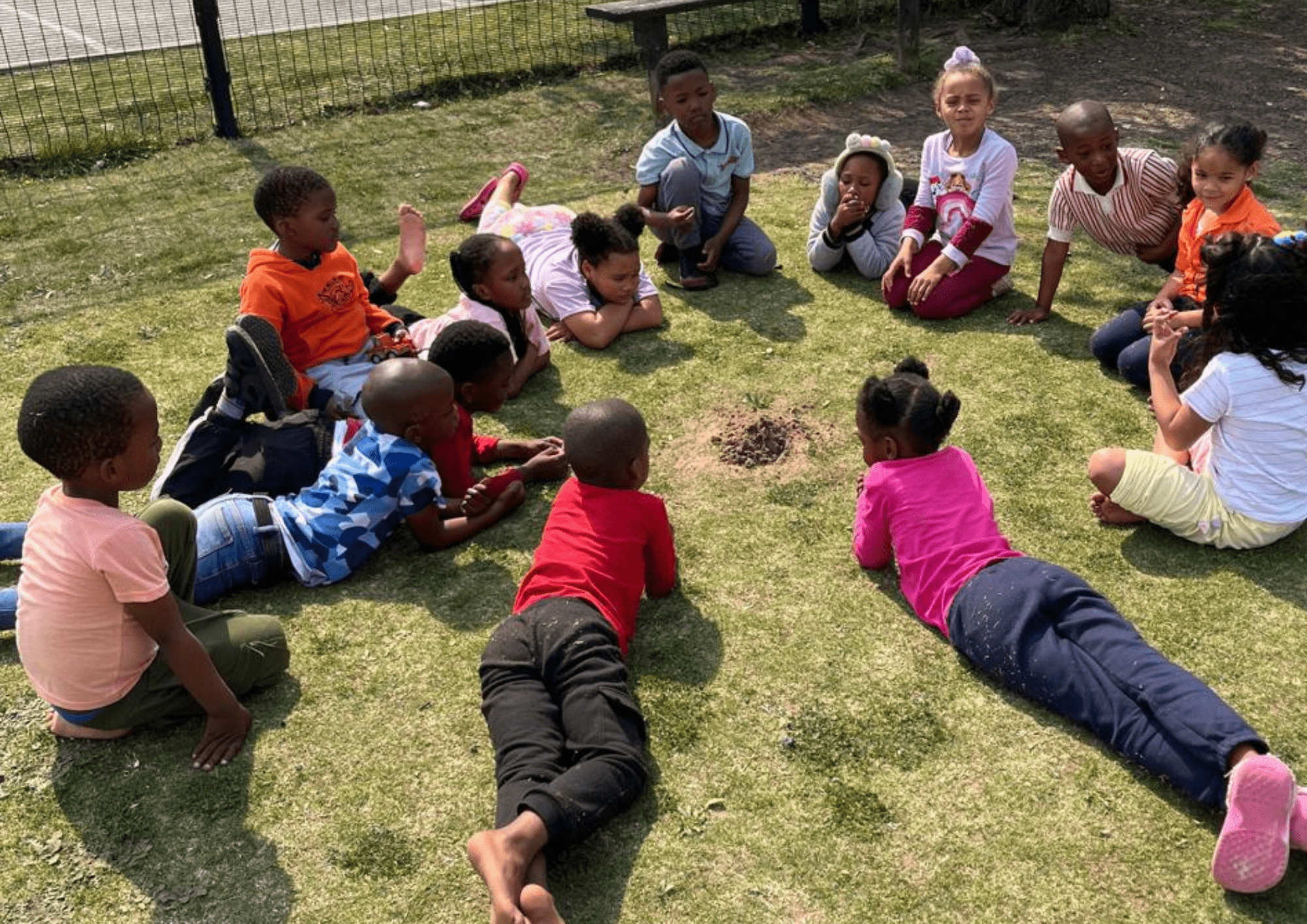 Beige White Minimalist Pattern Page Border Document (A4 Landscape) (1)